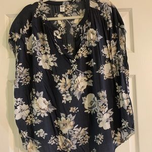 Plus Size Floral Blouse
